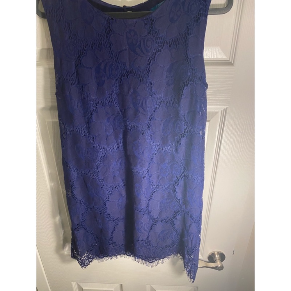 Women’s lace dress